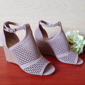 Call it Spring - Pale Pink Hedaya Wedges - 8